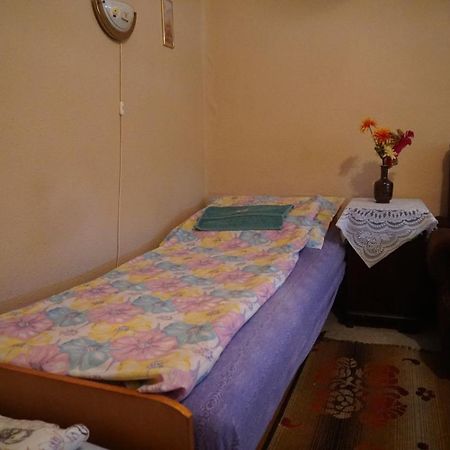 Piri Vendeghaz Hotel Hajduboszormeny Ngoại thất bức ảnh